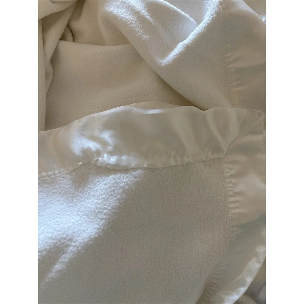 Cozy Earth Queen Bamboo oversize KING  Size Blanket White Natural‎ LOOK - Picture 7 of 11